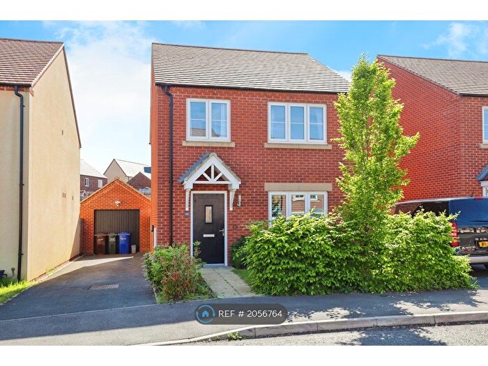 4 Bedroom Detached House To Rent In Caldwell Road, Banbury, OX16