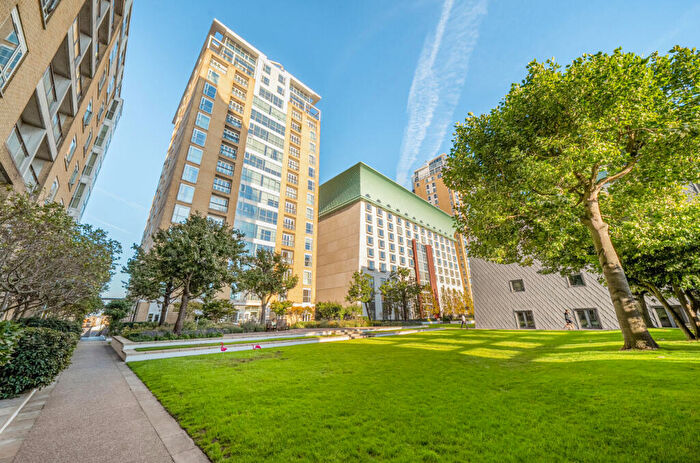 2 Bedroom Apartment For Sale In Westferry Circus, Westferry, E14