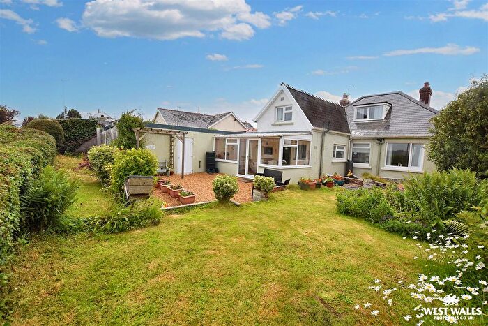 3 Bedroom Detached Bungalow For Sale In Hill Lane, Pentlepoir, SA68