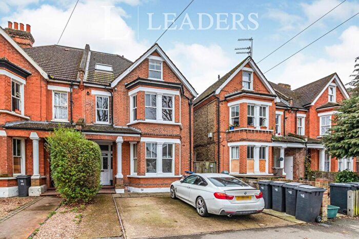 2 Bedroom Flat To Rent In Balaclava Road, Surbiton, KT6