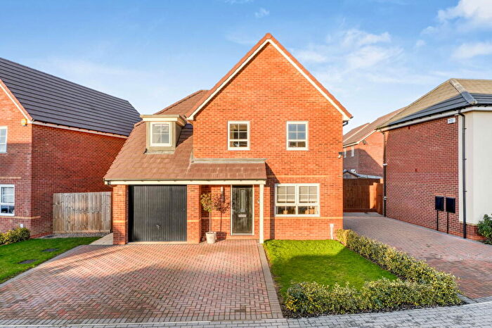 5 Bedroom Detached House For Sale In Vasey Way, Eaton Leys, Milton Keynes, MK17