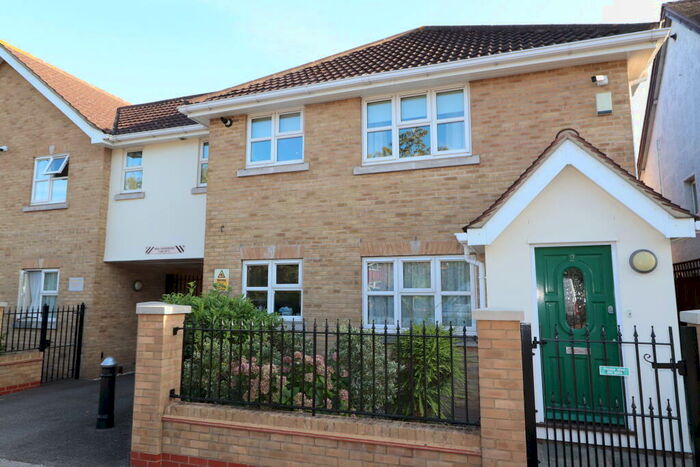 2 Bedroom Apartment To Rent In Hutton, CM13