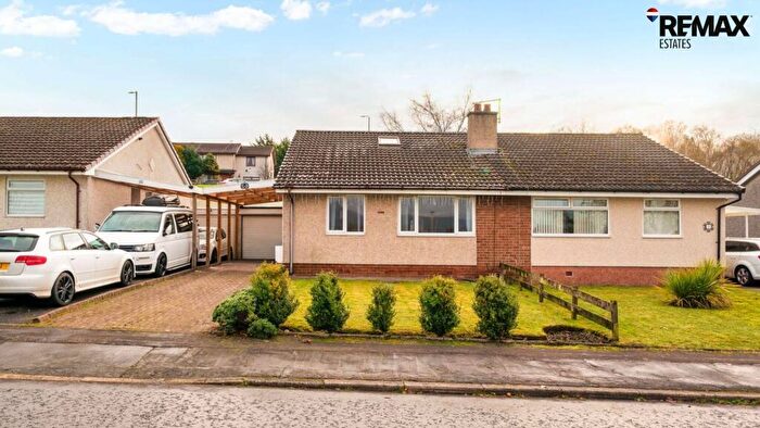 3 Bedroom Semi Detached House For Sale In St. Ives Road, Moodiesburn, G69