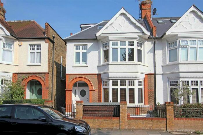 2 Bedroom Flat To Rent In Home Park Road, London, SW19