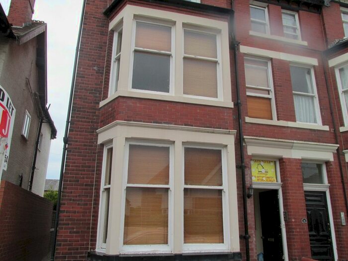 Studio To Rent In St Davids Road North, Blackpool, FY8