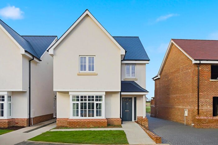 4 Bedroom Detached House For Sale In Follyfield Gardens, Oakfield, Stebbing, Dunmow, CM6