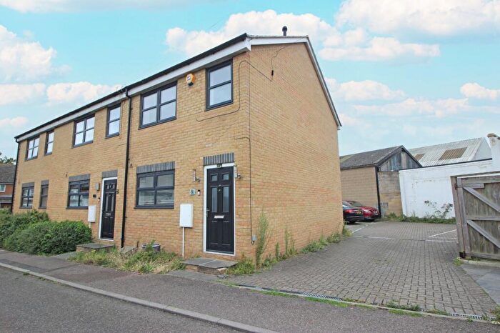 3 Bedroom End Of Terrace House To Rent In The Avenue, Margate, Kent, CT9