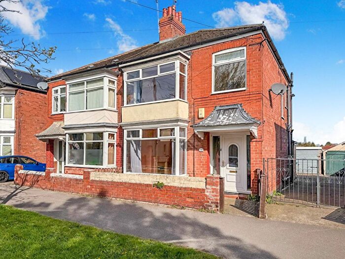 3 Bedroom Semi Detached House For Sale In Goddard Avenue, Hull, HU5