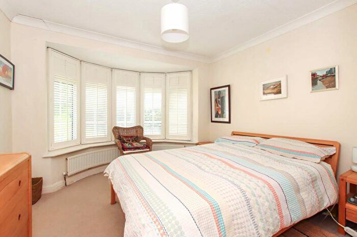 2 Bedroom Detached Bungalow For Sale In High Street Green, Hemel Hempstead, HP2