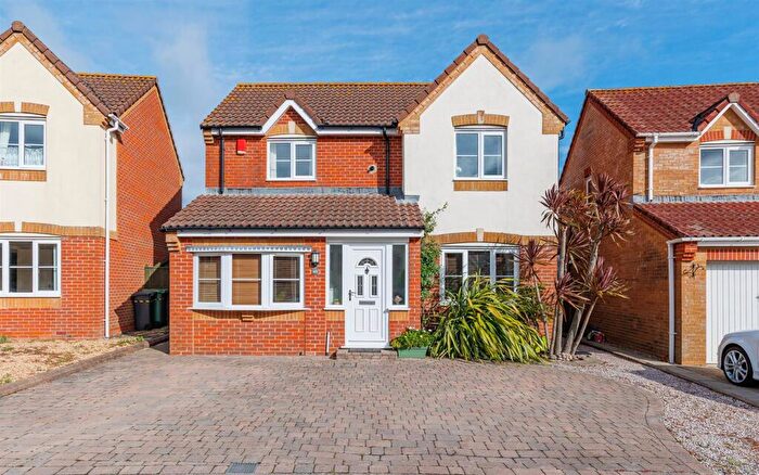 4 Bedroom Detached House For Sale In Perfectly Presented Detached Home - Seaview Road, Cowes, PO31