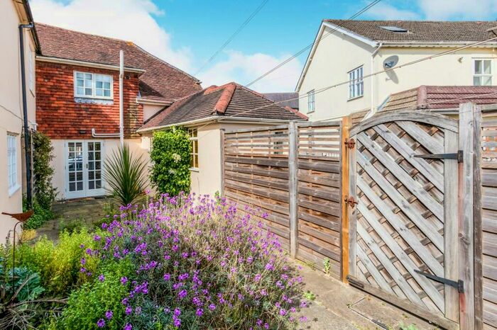 3 Bedroom Semi-Detached House To Rent In Westbourne Village, West Sussex, PO10