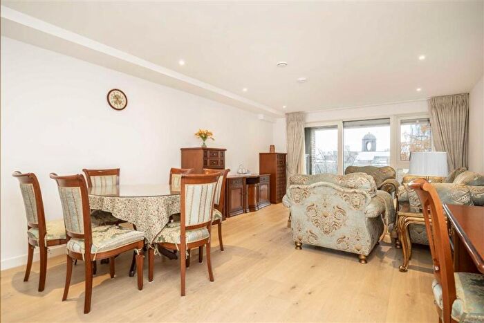 2 Bedroom Flat To Rent In Rodney Street, King's Cross, N1