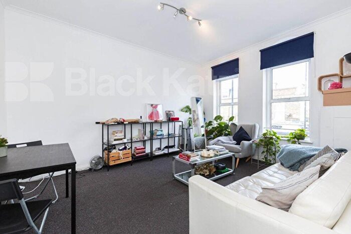 2 Bedroom Flat To Rent In Dalston Lane, Dalston, E8