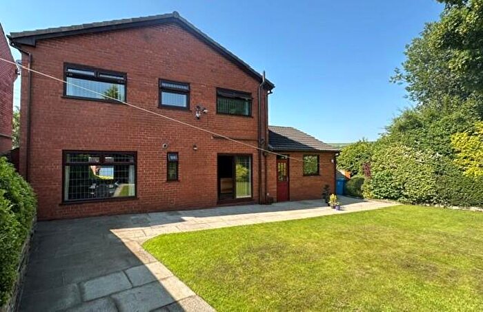 4 Bedroom Detached House For Sale In White Brook Lane, Uppermill, Oldham, OL3