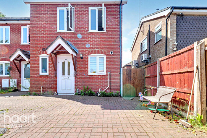 2 Bedroom End Of Terrace House For Sale In Starfield Close, Ipswich, IP4