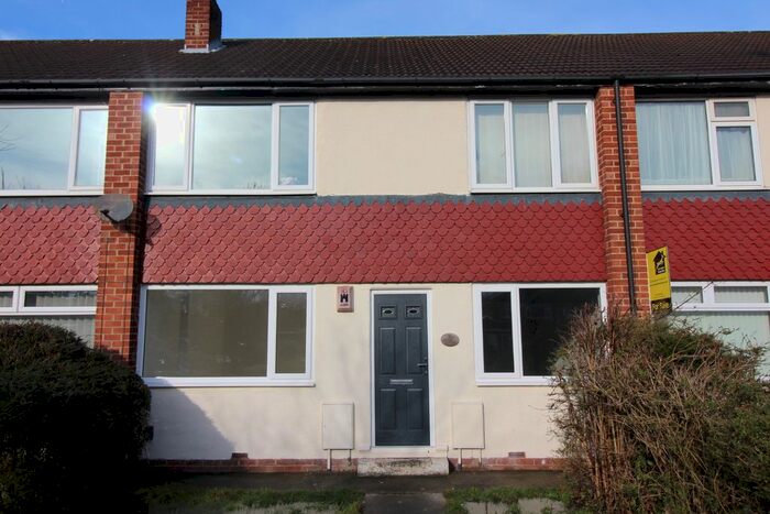 2 Bedroom Flat To Rent In Low Lane, Acklam, Middlesbrough TS5