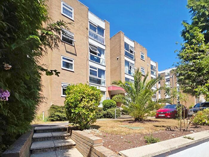 2 Bedroom Apartment For Sale In Meyrick Court, St Winifred's Road, Bournemouth, Bournemouth Christchurch Poole, BH2