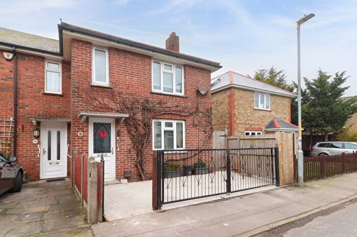 4 Bedroom End Terrace House For Sale In Poets Corner, Margate, Kent, CT9