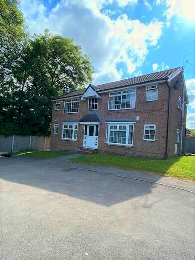 Studio To Rent In Fieldway Avenue, Rodley, Leeds LS13