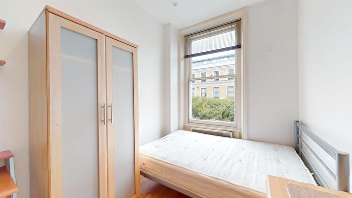 Studio To Rent In Southwell Gardens, London, SW7