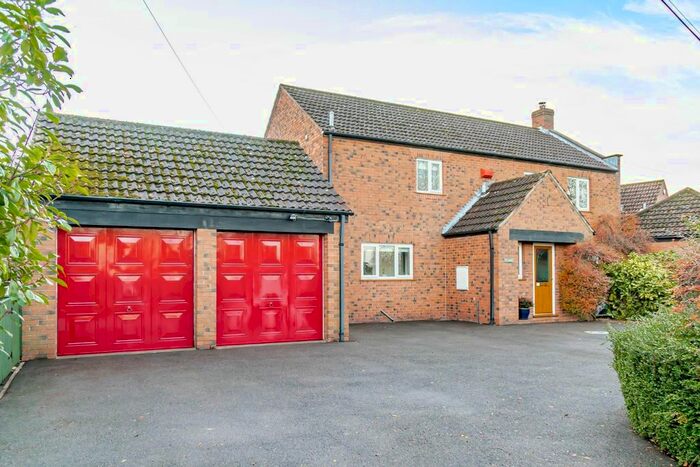 4 Bedroom Detached House For Sale In Main Street, South Duffield, Selby YO8