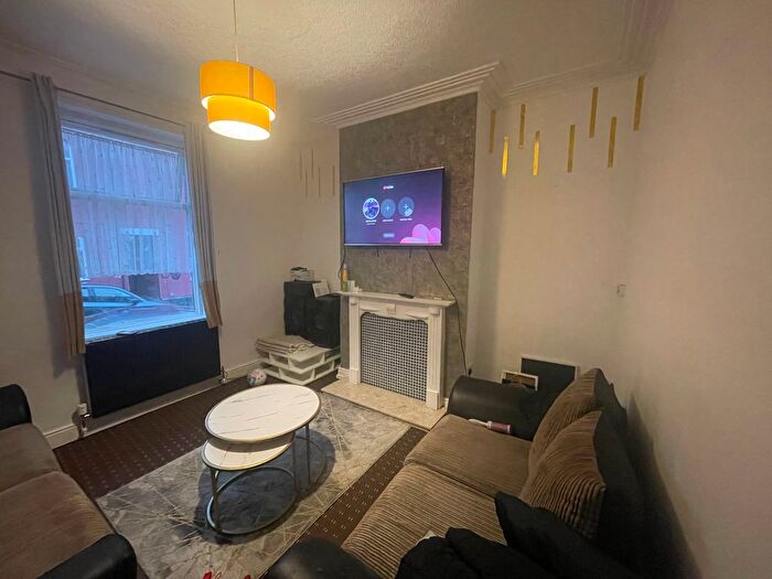 2 Bedroom Terraced House For Sale In Hamilton Road, Sheffield, S5