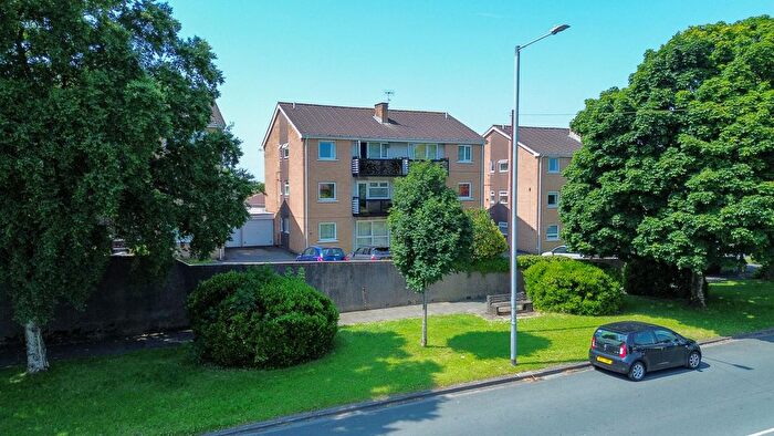 2 Bedroom Flat For Sale In Braemar Court, Morecambe, LA4