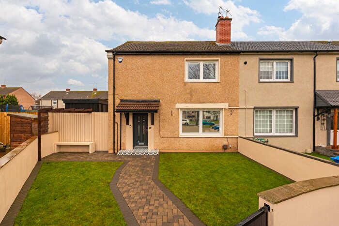 3 Bedroom End Terrace House For Sale In Hawthornden Gardens, Bonnyrigg, EH19