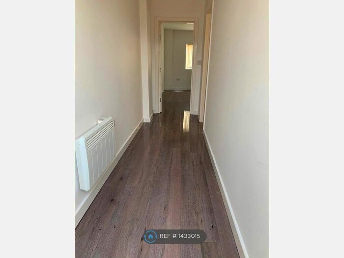 1 Bedroom Terraced House To Rent In B, Bournemouth., BH11