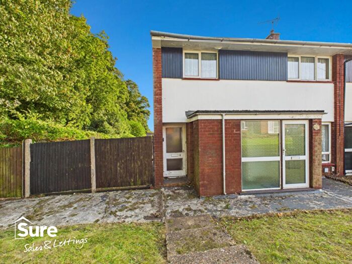 3 Bedroom End Of Terrace House For Sale In Thumpers, Hemel Hempstead, Hertfordshire, HP2