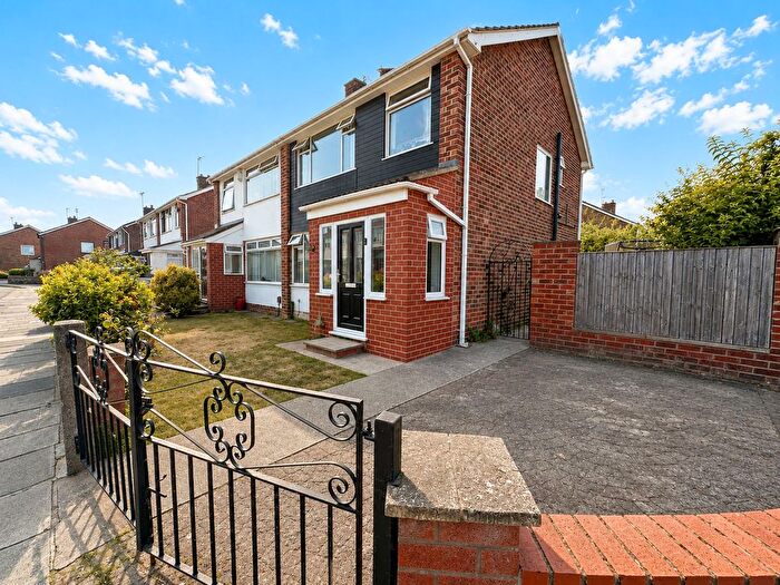 3 Bedroom Semi-Detached House For Sale In Chirk Way, Wirral, CH46