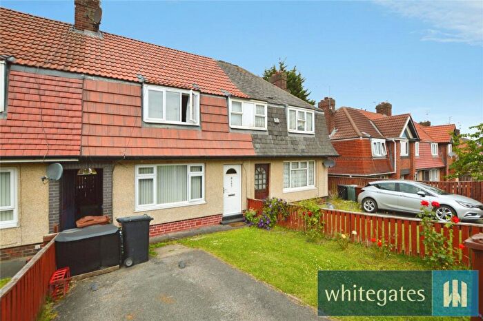 2 Bedroom Terraced House To Rent In Winrose Avenue, Leeds, LS10