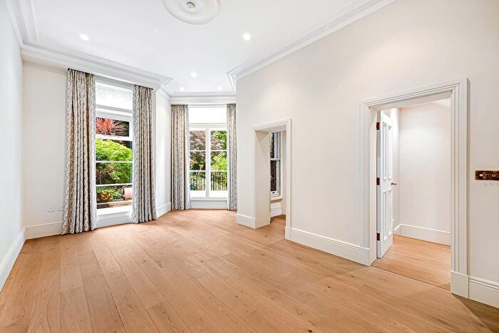 1 Bedroom Flat To Rent In Lower Sloane Street, London, SW1W