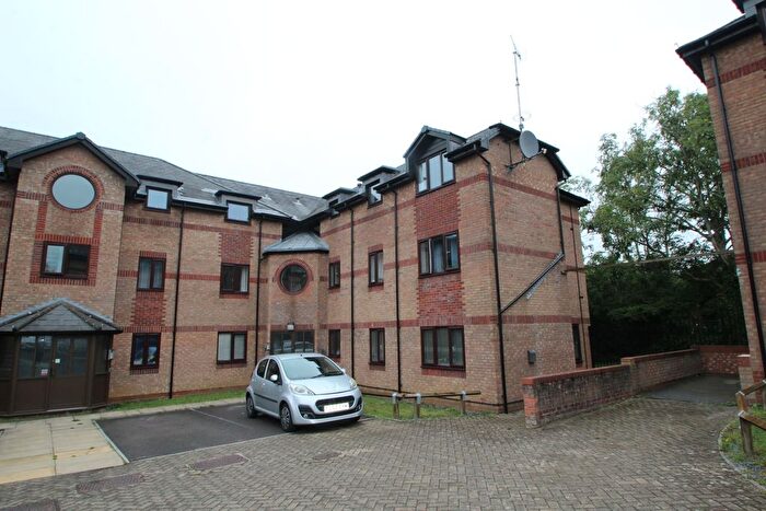 2 Bedroom Flat To Rent In Barnes Court, Bristol, BS34