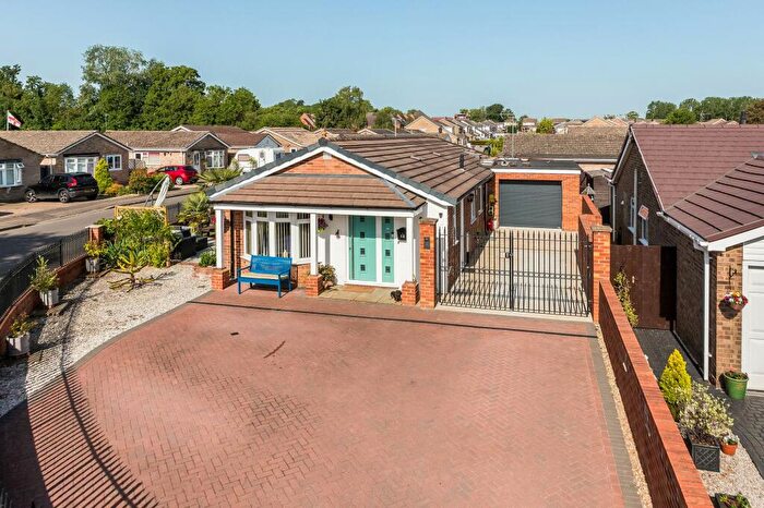 2 Bedroom Semi-Detached Bungalow For Sale In Virginia Way, Abingdon, OX14