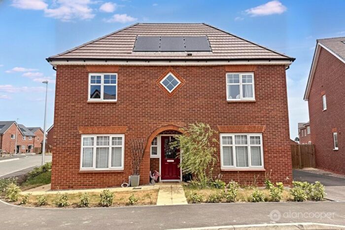 3 Bedroom Detached House For Sale In Treasury Way, Beaumont Park, Nuneaton, CV11
