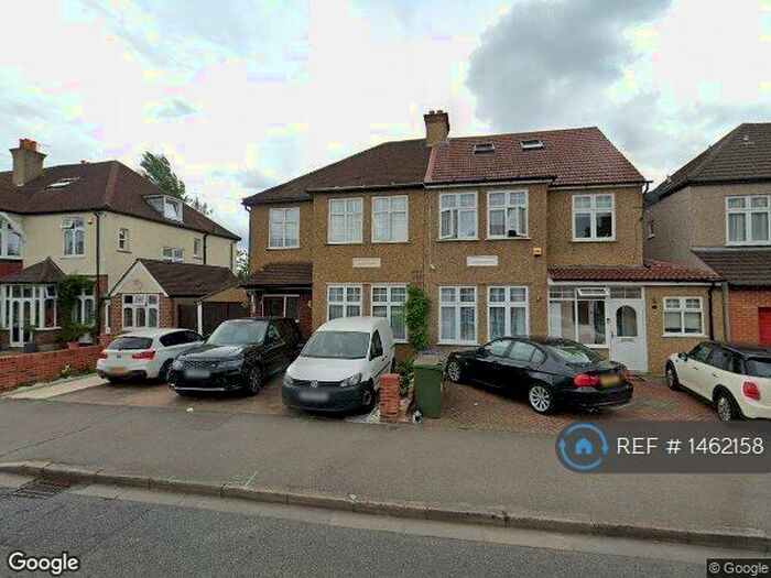 3 Bedroom Semi-Detached House To Rent In Headstone Lane, Harrow, HA2