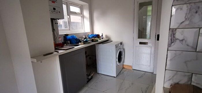 3 Bedroom End Of Terrace House To Rent In Mulberry Court, Barking, IG11