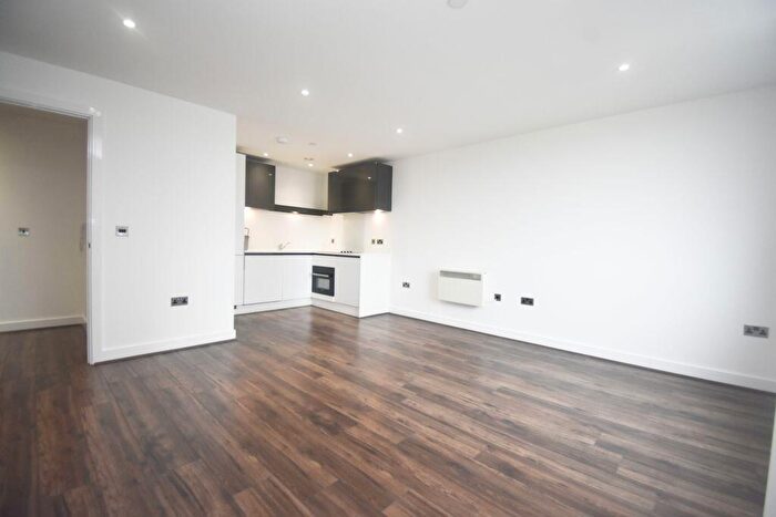 1 Bedroom Flat To Rent In Th Floor Churchill Place, Basingstoke, RG21