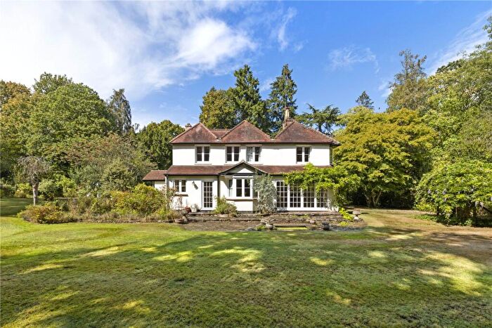 5 Bedroom Detached House For Sale In Blackhorse Road, Woking, Surrey, GU22