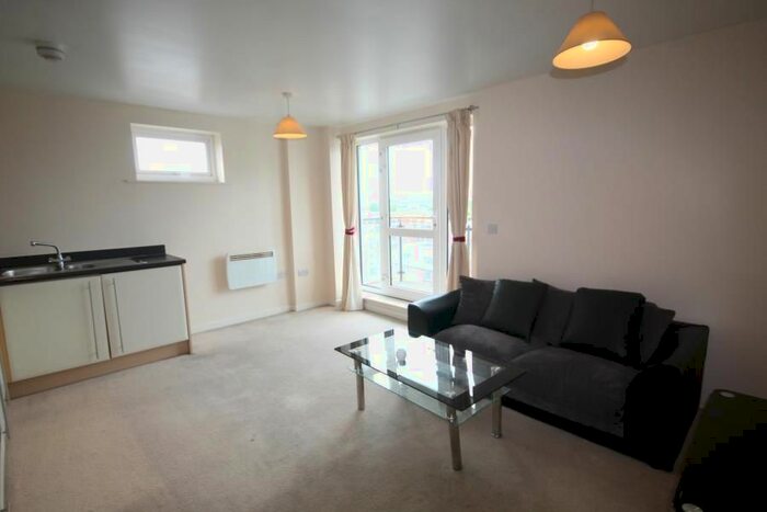 2 Bedroom Flat To Rent In Grays Place, Slough, SL2