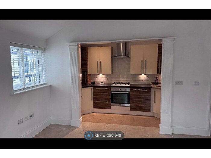 2 Bedroom Flat To Rent In Old Town Court, Formby, L37