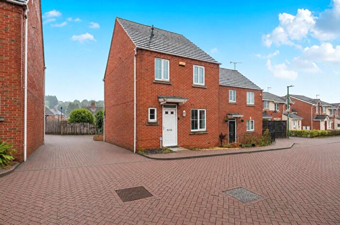 3 Bedroom Semi-Detached House For Sale In Blackburn Way, Nottingham, NG5