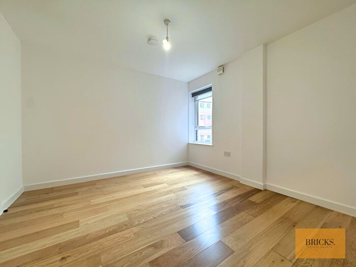 1 Bedroom Flat To Rent In Flat, Rothesay Road, Luton, LU1