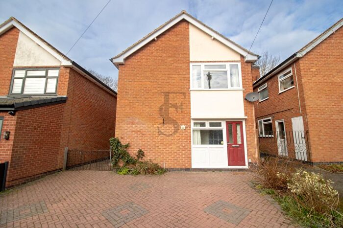 3 Bedroom Detached House To Rent In Somerby Drive, Oadby, Leicester, LE2
