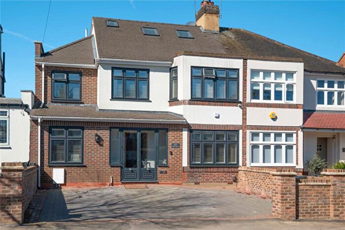 5 Bedroom Terraced House For Sale In Kings Avenue, Woodford Green, IG8