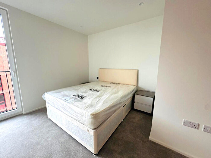 1 Bedroom Flat To Rent In Barnacle House, Hemlock Street, London, E14