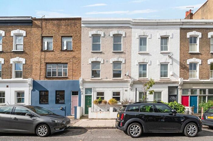 4 Bedroom Flat For Sale In Chatsworth Road, London, E5