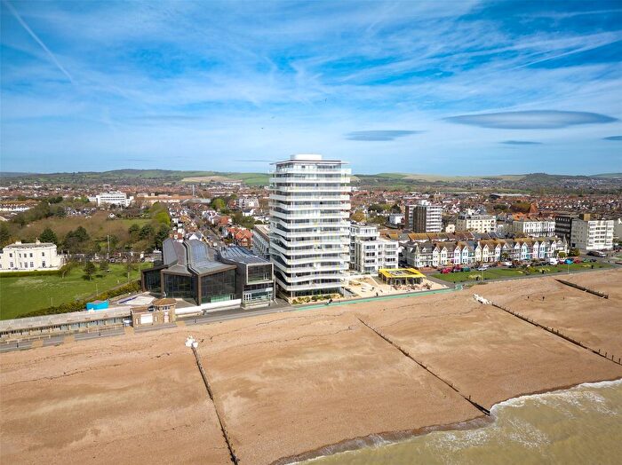 3 Bedroom Flat For Sale In Brighton Road, Worthing, West Sussex, BN11