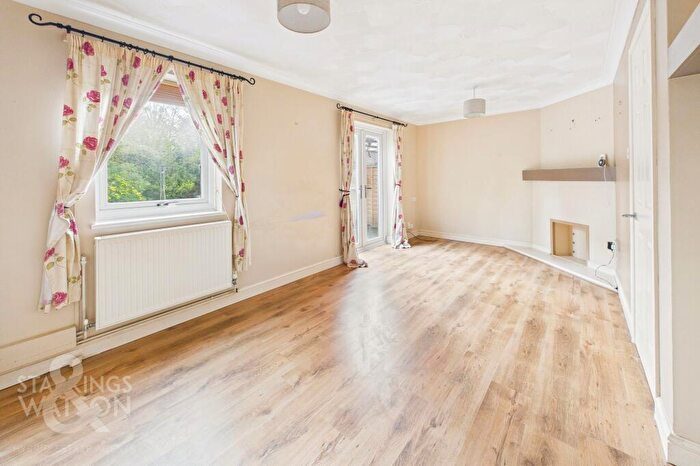 3 Bedroom Terraced House For Sale In Notykin Street, Bowthorpe, Norwich, NR5